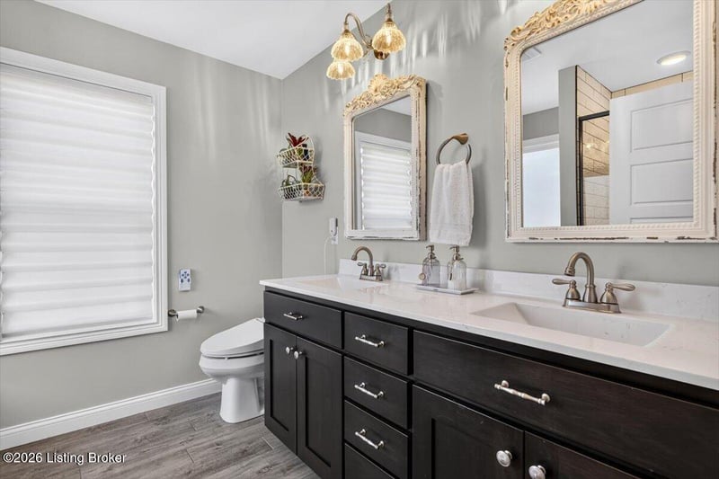 100 Oakleaf Ct, Taylorsville, KY 40071