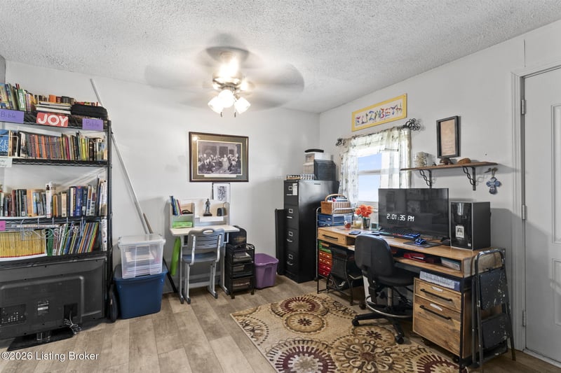 100 S Maple St, Worthville, KY 41098
