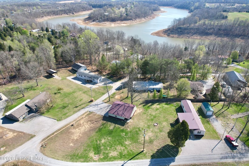 100 Spruce Dr, Falls Of Rough, KY 40119
