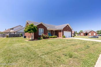 10000 Evening Star Dr, Louisville, KY 40272