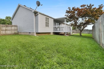 10002 Lancewood Rd, Louisville, KY 40229