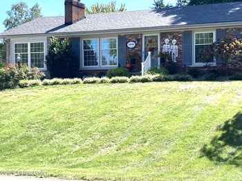 10003 Silverwood Ln, Louisville, KY 40272