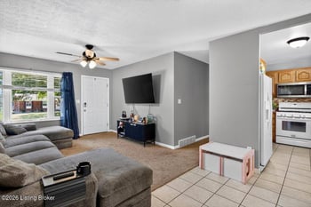 10008 Lochwick Way, Louisville, KY 40272