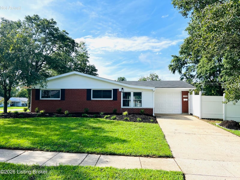 10008 Robsion Rd, Louisville, KY 40299