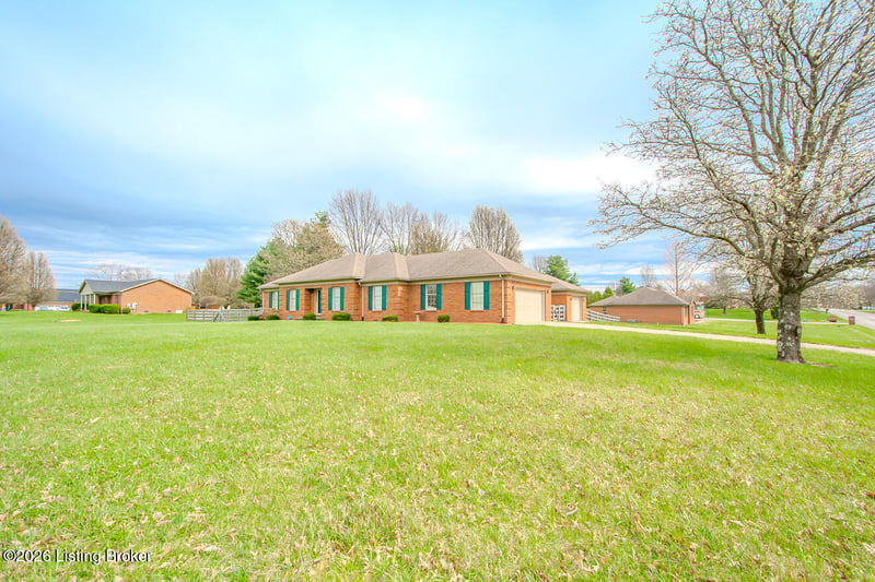 1001 Navajo Dr, Bardstown, KY 40004