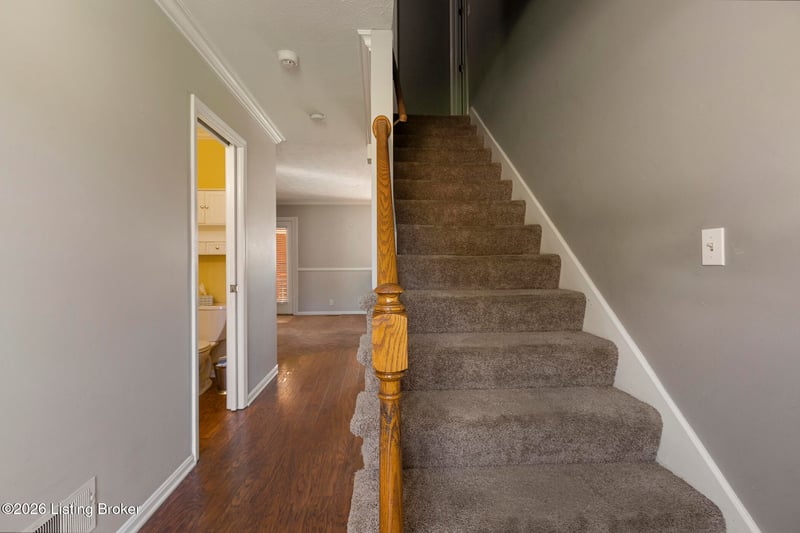 10010 Belltower Ct, Louisville, KY 40299