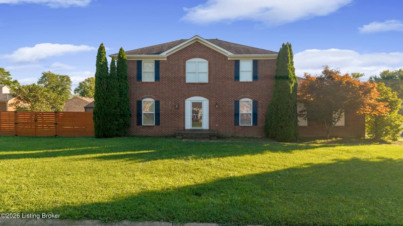 10010 Belltower Ct, Louisville, KY 40299