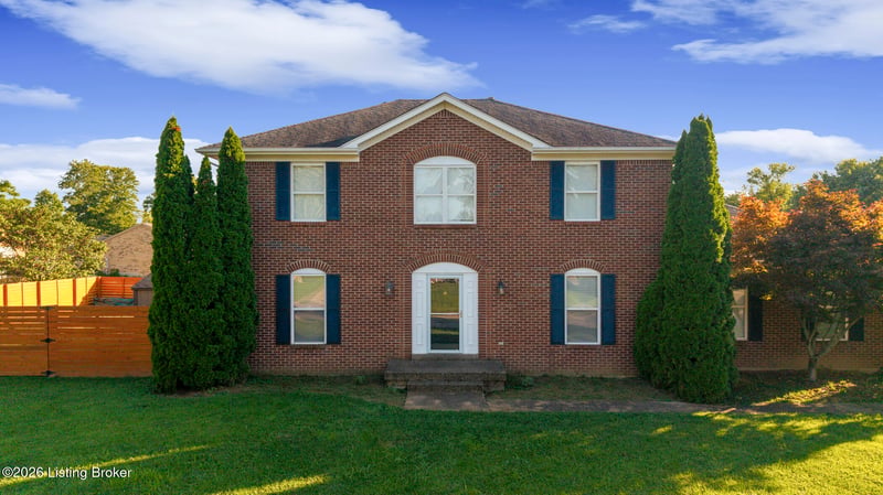10010 Belltower Ct, Louisville, KY 40299