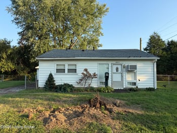 10015 Donau Ln, Louisville, KY 40272