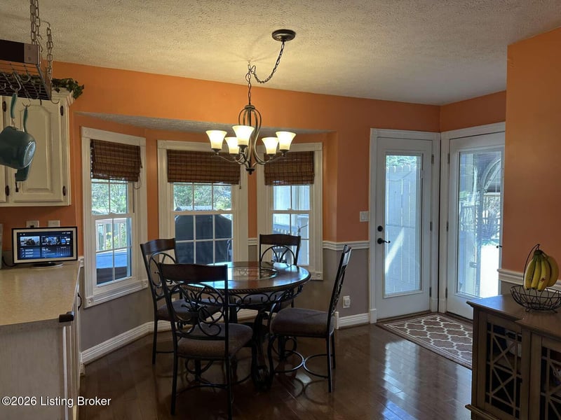 1002 Cobblestone Way, Shepherdsville, KY 40165
