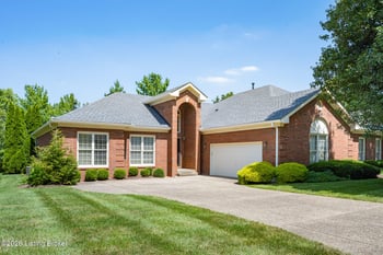10021 Forest Village Ln, Louisville, KY 40223