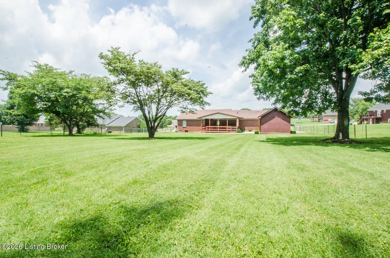 1003 Creek Pointe Dr, Coxs Creek, KY 40013