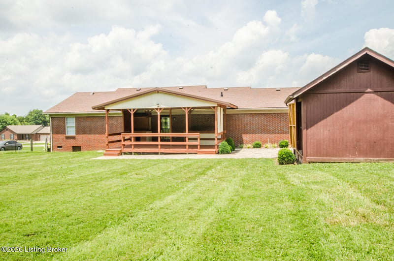 1003 Creek Pointe Dr, Coxs Creek, KY 40013