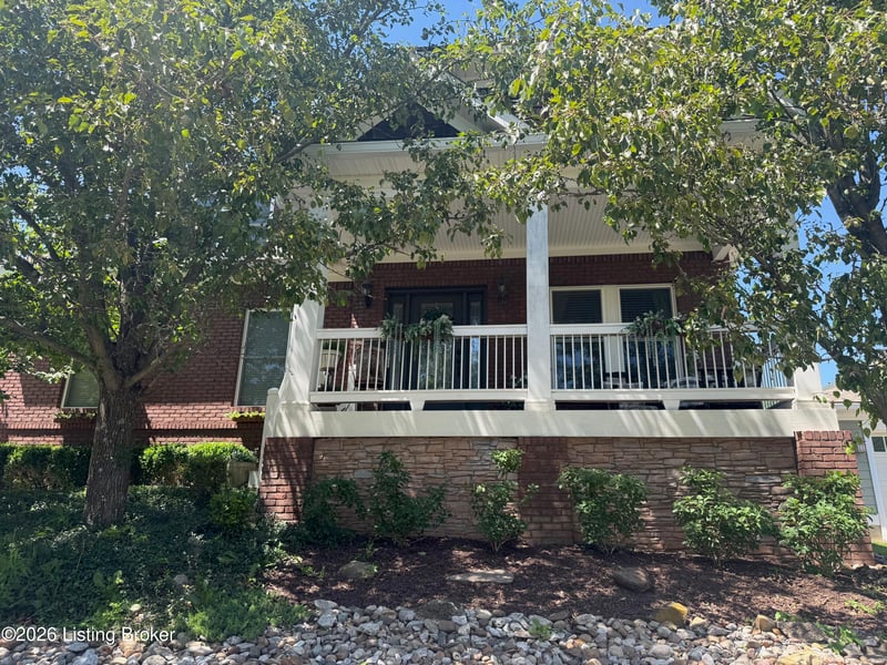 1004 Artisan Pkwy, La Grange, KY 40031