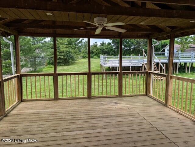 1004 Creek Pointe Dr, Coxs Creek, KY 40013