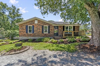 1006 Georgie Ct, Crestwood, KY 40014