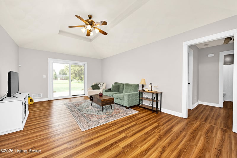 1007 Bryan Dr, Bardstown, KY 40004