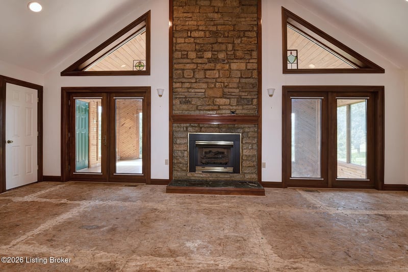 1007 Johnson Rd, Louisville, KY 40245