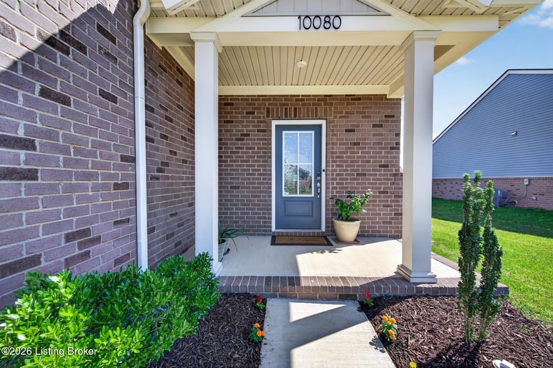 10080 Creamery Ln, Bowling Green, KY 42101