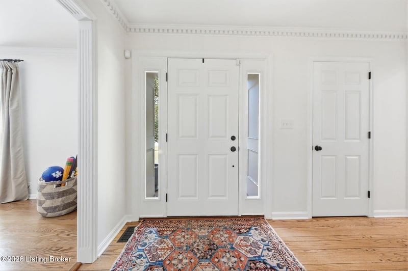 1009 Windsong Way, Louisville, KY 40207