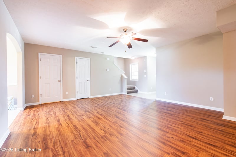 101 College Station Ct #F, Elizabethtown, KY 42701