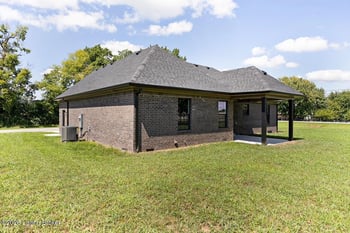 101 Hidden Valley Dr, Bardstown, KY 40004