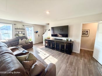 101 S Osprey Ct, Vine Grove, KY 40175