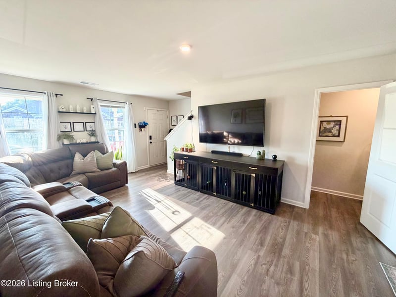 101 S Osprey Ct, Vine Grove, KY 40175