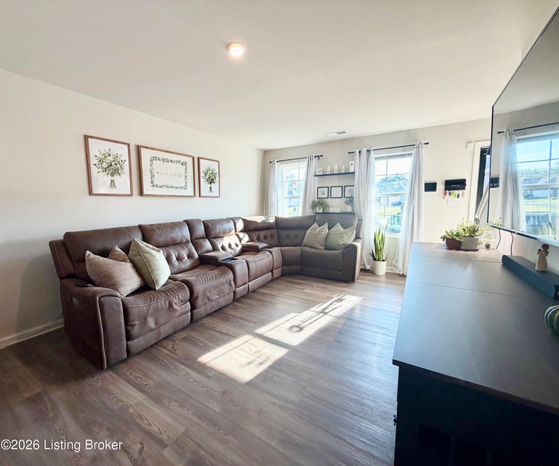 101 S Osprey Ct, Vine Grove, KY 40175