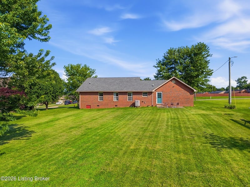 101 Terri Rose Ct, Hodgenville, KY 42748