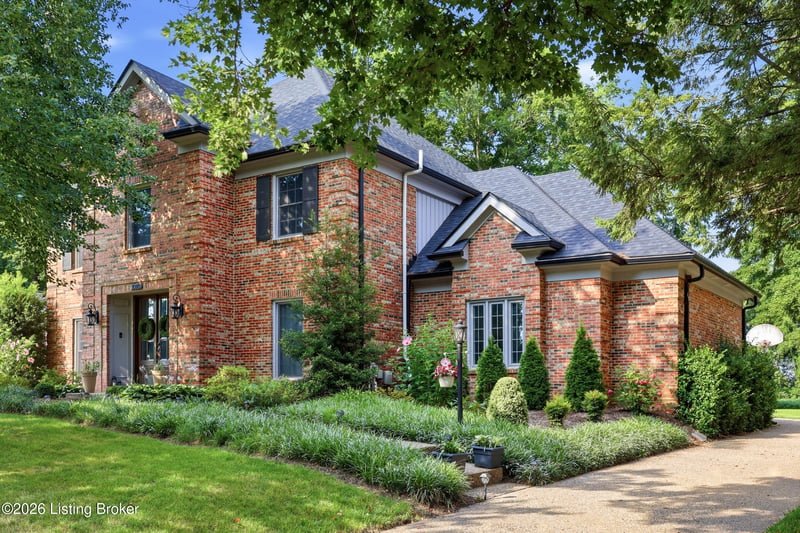 1010 Oxmoor Woods Pkwy, Louisville, KY 40222