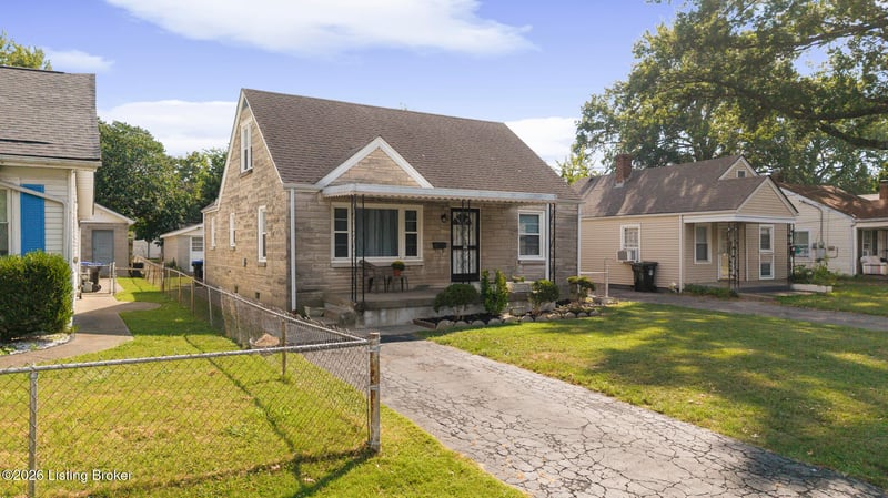1010 W Whitney Ave, Louisville, KY 40215