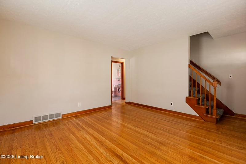 1010 W Whitney Ave, Louisville, KY 40215