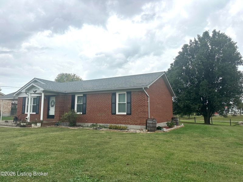 1010 Woodside Dr, Bardstown, KY 40004