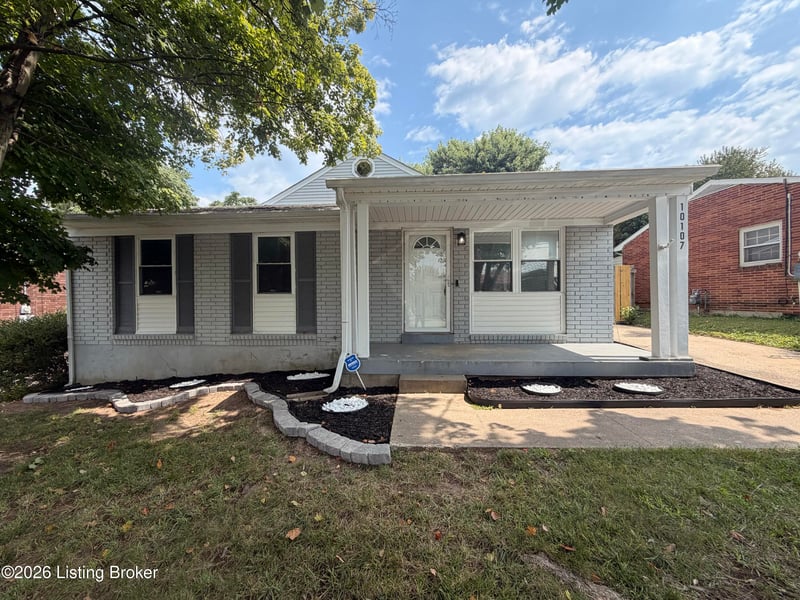 10107 Mcneely Lake Dr, Louisville, KY 40229