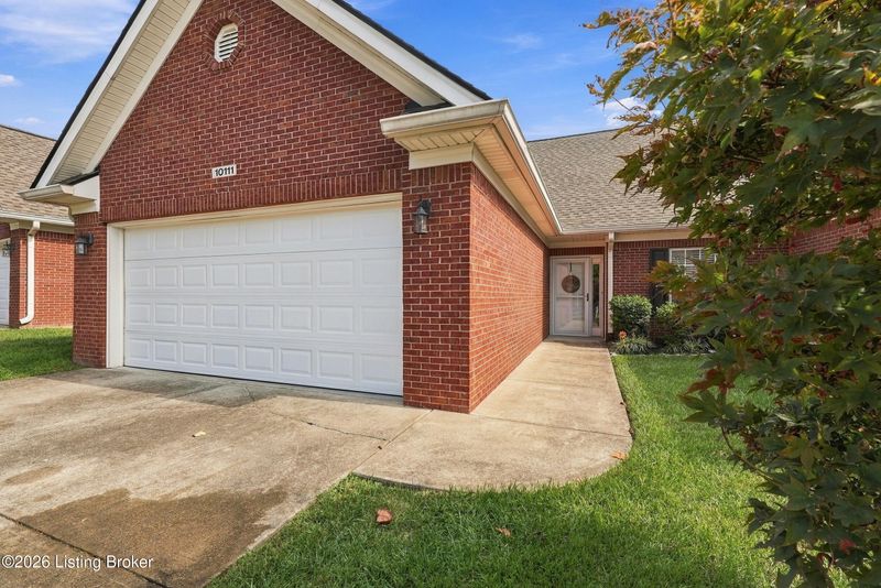 10111 Autumn Gardens Way, Louisville, KY 40229