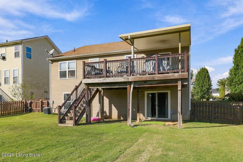 10111 Hornbeam Blvd, Louisville, KY 40228