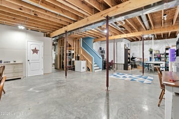 1012 Bogard Ln, Mt Washington, KY 40047