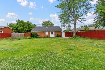 1012 Cristland Rd, Louisville, KY 40214