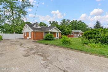 1012 Cristland Rd, Louisville, KY 40214