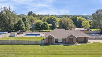 1012 E Milestone Ct, Bardstown, KY 40004