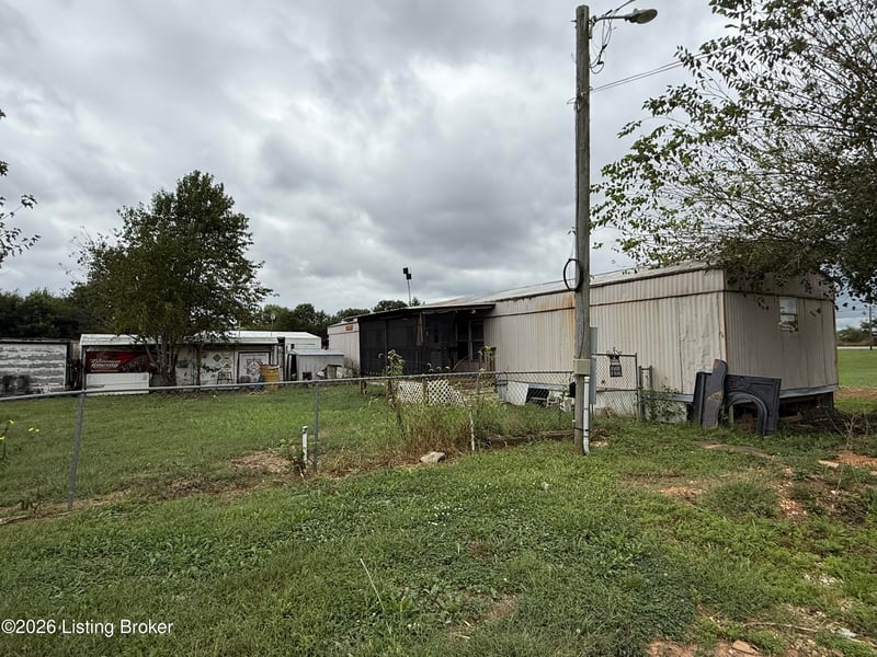 1012 Kentucky 79, Irvington, KY 40146