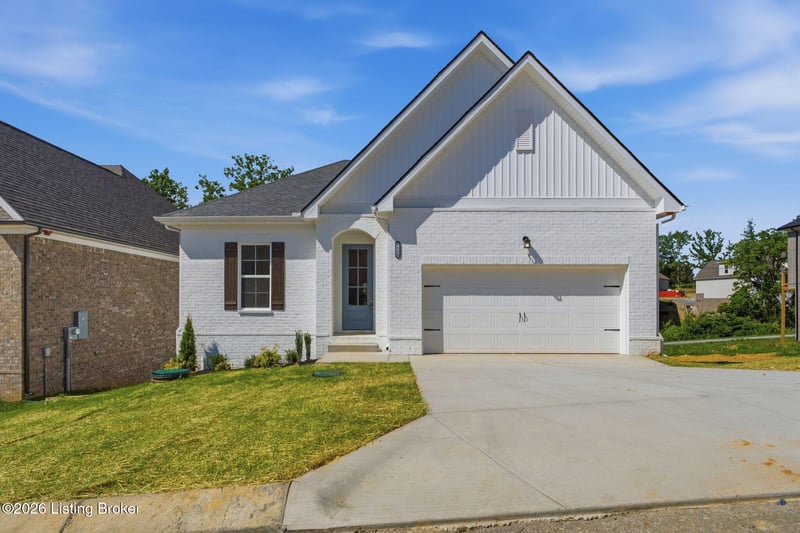 1012 Pinnacle Way, Lawrenceburg, KY 40342