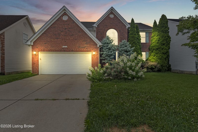 10123 Spring Gate Dr, Louisville, KY 40241