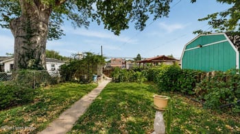 1013 Ash St, Louisville, KY 40217