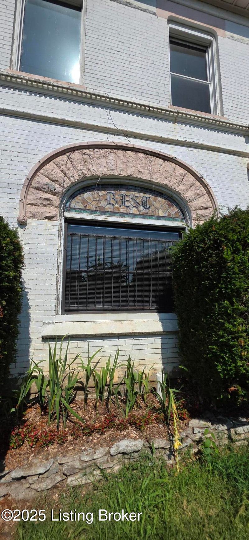 1014 S Floyd St, Louisville, KY 40203