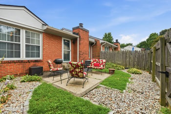 1018 Burning Springs Cir, Louisville, KY 40223