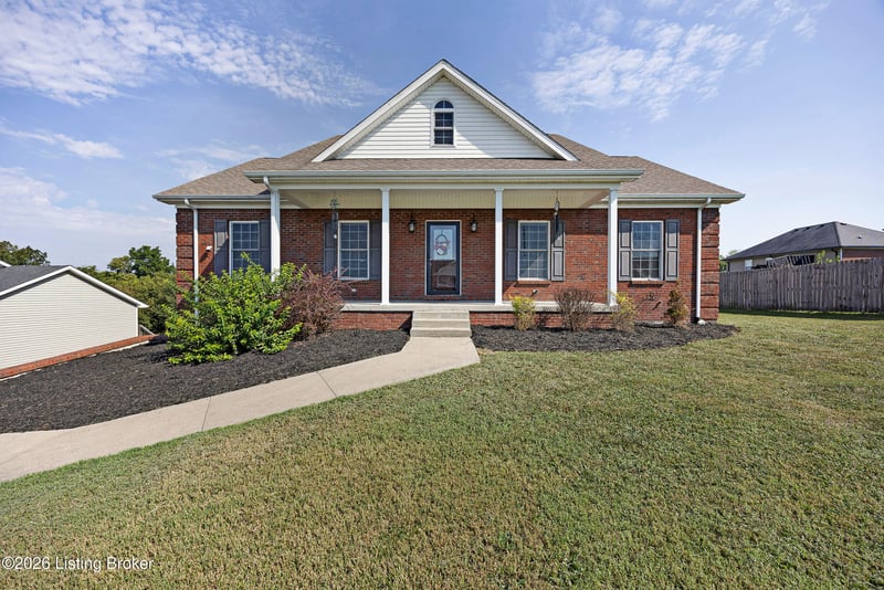 102 Comanche Ct, Bloomfield, KY 40008