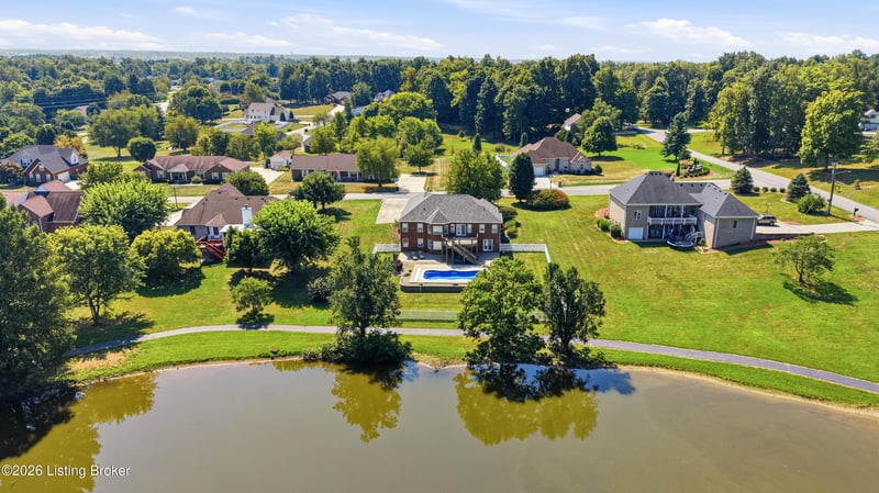 102 Deerfield Hills Rd, Elizabethtown, KY 42701