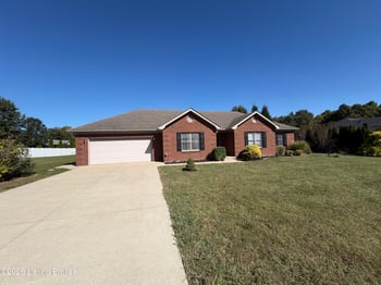 102 Sherman Oaks Dr, Coxs Creek, KY 40013